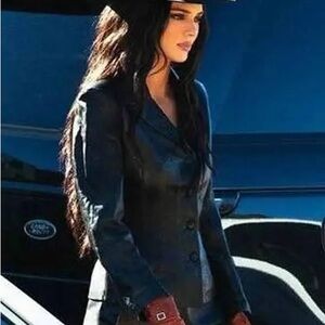 ❤️Beautiful condition genuine leather black jacket Rocker chic!